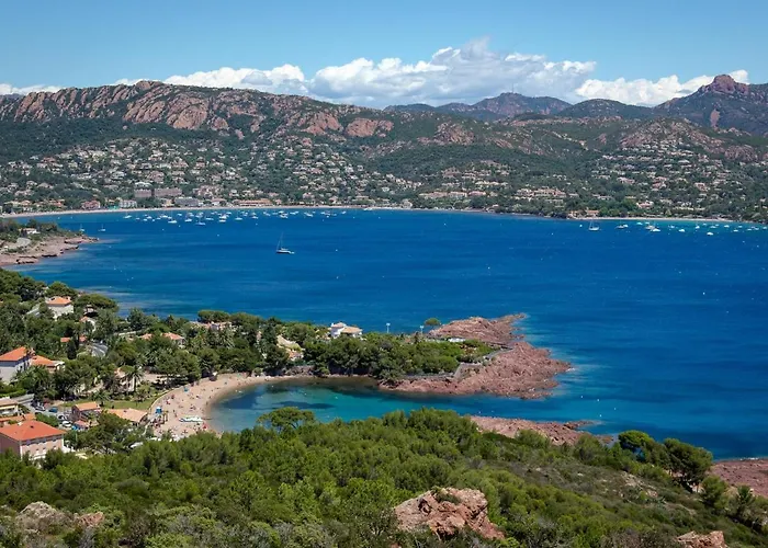 Climatise Pour 3 Pers, A 50m De La Plage, Centre-ville Saint-raphael, Wifi, Parking Dispo - Fr-1-466a-38 Saint-Raphaël